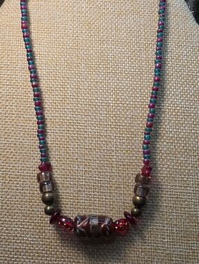 Handcrafted Beaded Necklace in Magenta and Teal